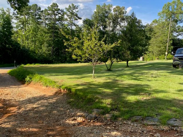 109 Red Tip Drive, Westminster, SC 29693