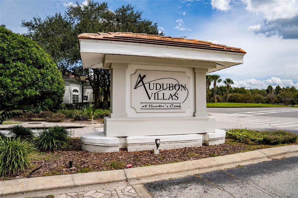 Image 2 of property listing at 14013 FAIRWAY ISLAND DRIVE 415, Orlando, FL 32837