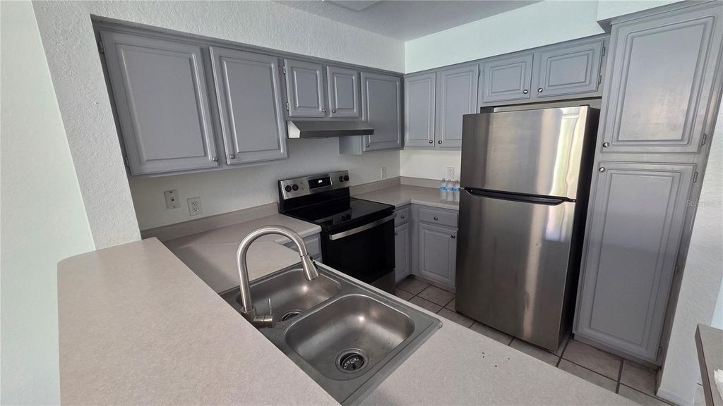 Image 17 of property listing at 14013 FAIRWAY ISLAND DRIVE 415, Orlando, FL 32837