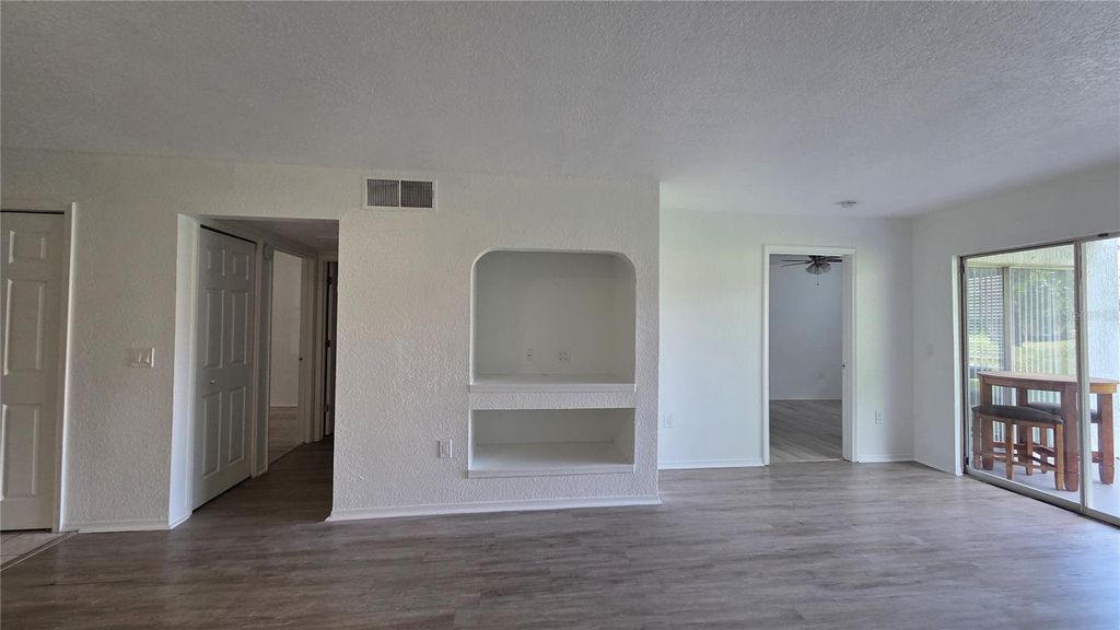 Image 22 of property listing at 14013 FAIRWAY ISLAND DRIVE 415, Orlando, FL 32837