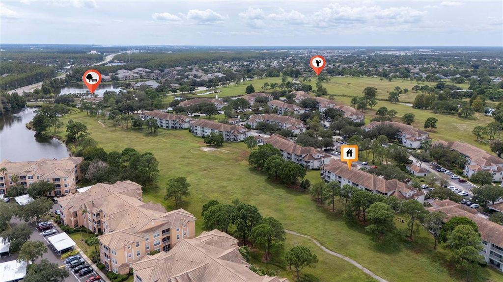Image 7 of property listing at 14013 FAIRWAY ISLAND DRIVE 415, Orlando, FL 32837