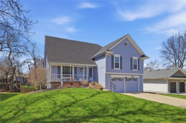 11520 Robinson Street, Overland Park, KS 66210