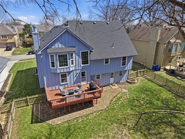 11520 Robinson Street, Overland Park, KS 66210