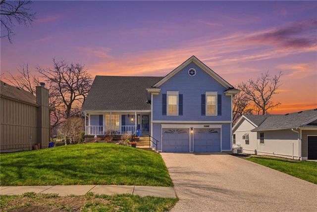 11520 Robinson Street, Overland Park, KS 66210