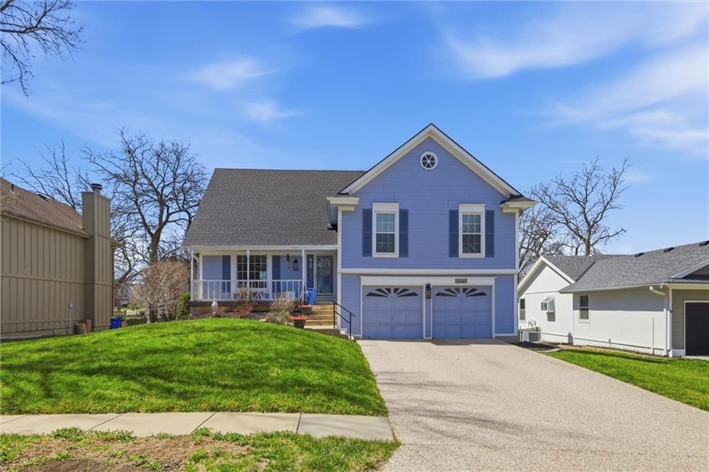 11520 Robinson Street, Overland Park, KS 66210