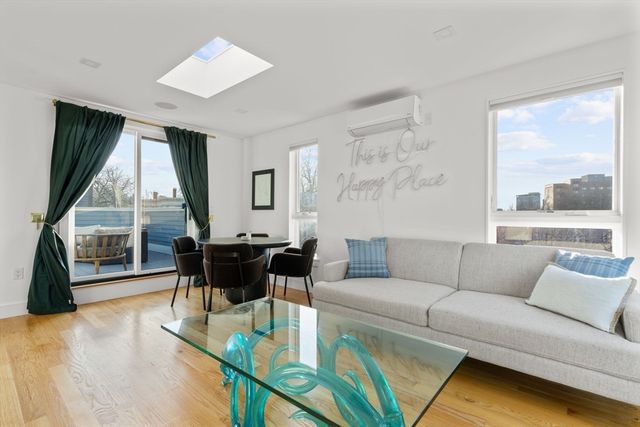 88 Highland Avenue, Cambridge, MA 02139