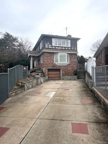 46-27 Overbrook Street, Douglaston, NY 11362