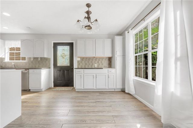 376 Doe Lane, Mansfield, GA 30055