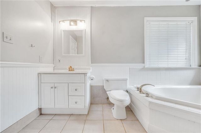 376 Doe Lane, Mansfield, GA 30055