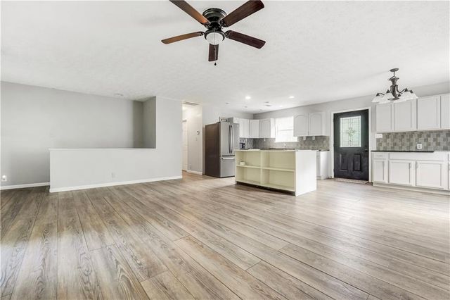 376 Doe Lane, Mansfield, GA 30055