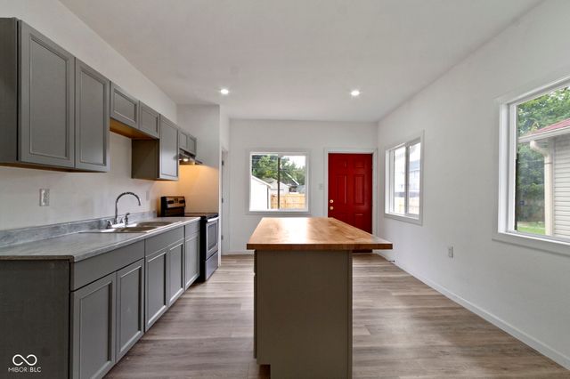 55 N Chester Avenue, Indianapolis, IN 46201