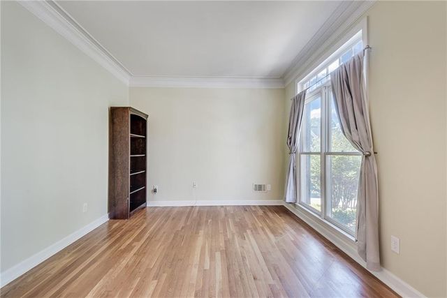 4214 Balmoral Glen Drive, Berkeley Lake, GA 30092