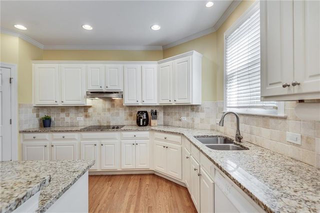 4214 Balmoral Glen Drive, Berkeley Lake, GA 30092