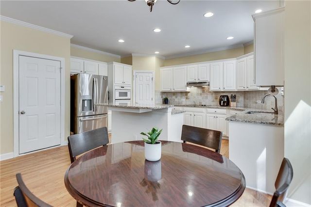 4214 Balmoral Glen Drive, Berkeley Lake, GA 30092