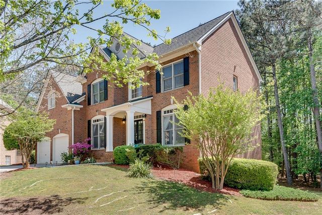 4214 Balmoral Glen Drive, Berkeley Lake, GA 30092