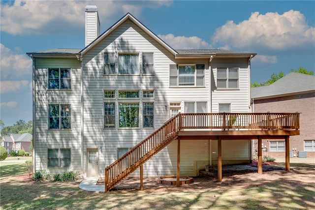 4214 Balmoral Glen Drive, Berkeley Lake, GA 30092