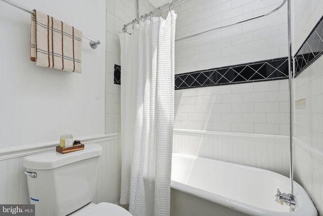 1823 GALES ST NE, Washington, DC 20002