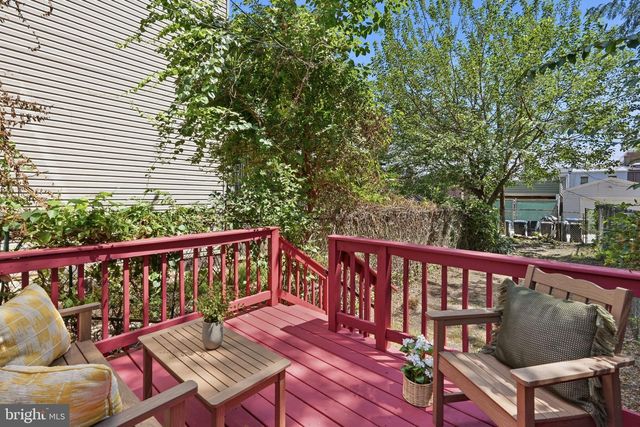 1823 GALES ST NE, Washington, DC 20002