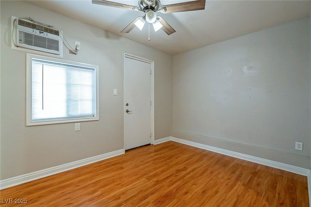 2013 Las Verdes Street, Las Vegas, NV 89102