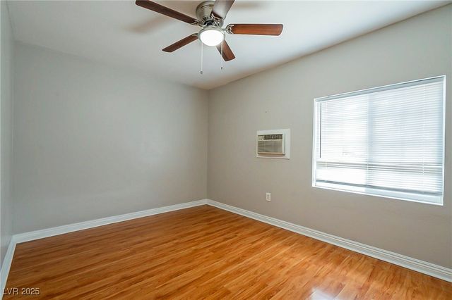 2013 Las Verdes Street, Las Vegas, NV 89102