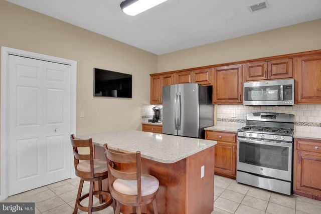 6443 OAK VIEW DR, Harrisburg, PA 17112