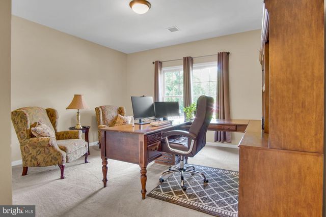 6443 OAK VIEW DR, Harrisburg, PA 17112