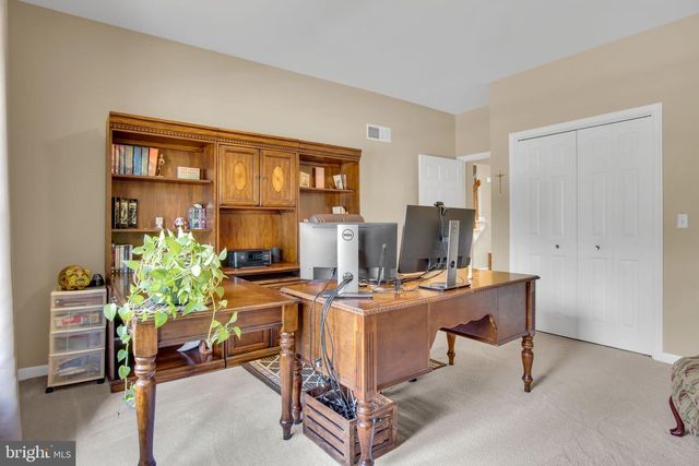 6443 OAK VIEW DR, Harrisburg, PA 17112