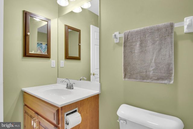 6443 OAK VIEW DR, Harrisburg, PA 17112