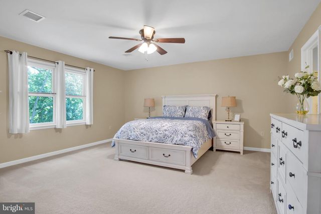 6443 OAK VIEW DR, Harrisburg, PA 17112