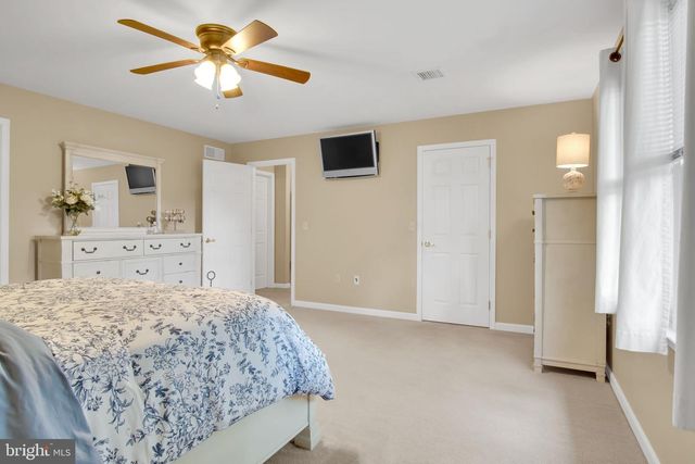 6443 OAK VIEW DR, Harrisburg, PA 17112