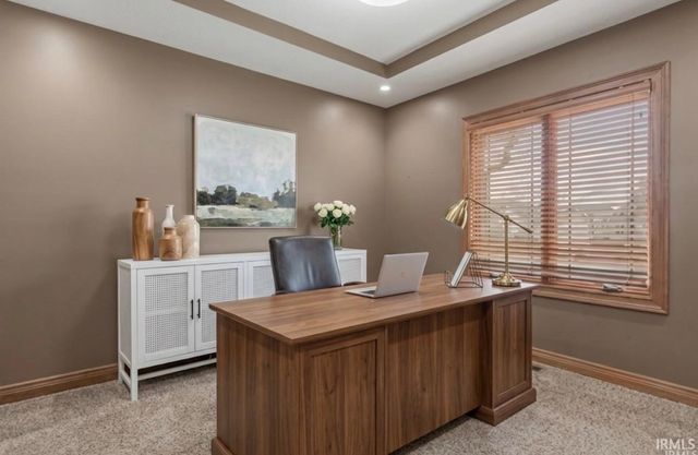 2002 Falcon Ridge Court, Fort Wayne, IN 46845