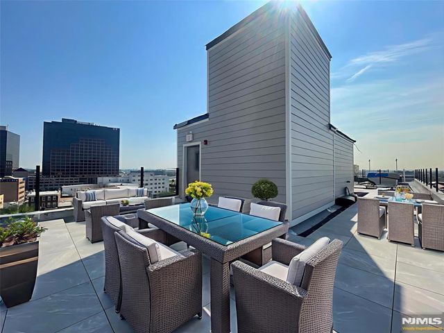 58 Union Street 601, Newark, NJ 07105