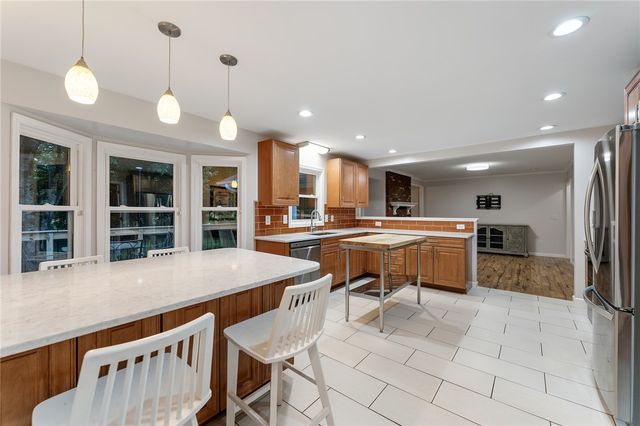1014 E Queen Street, Pendleton, SC 29670