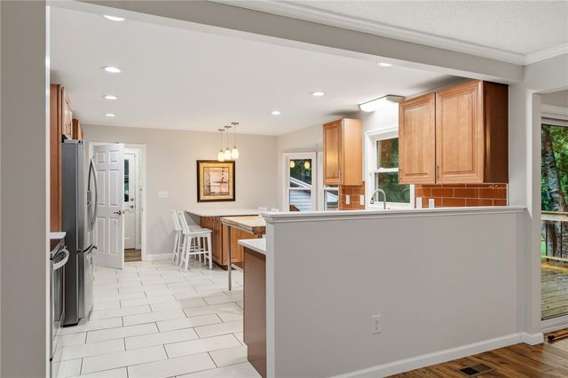 1014 E Queen Street, Pendleton, SC 29670