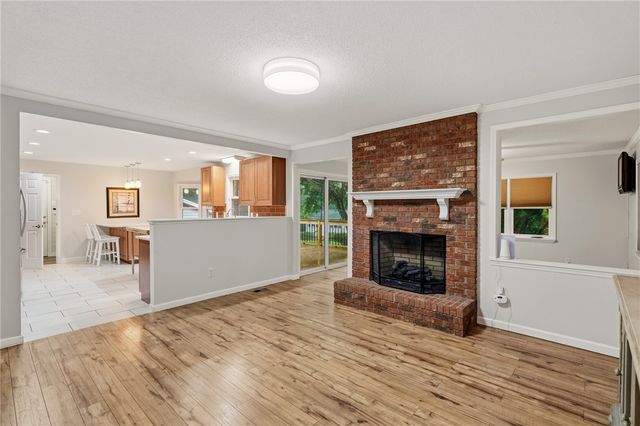 1014 E Queen Street, Pendleton, SC 29670