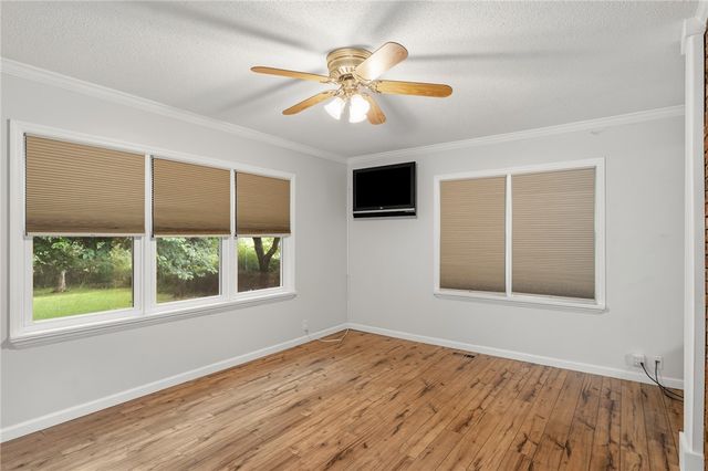 1014 E Queen Street, Pendleton, SC 29670