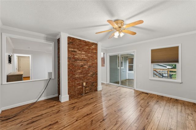 1014 E Queen Street, Pendleton, SC 29670
