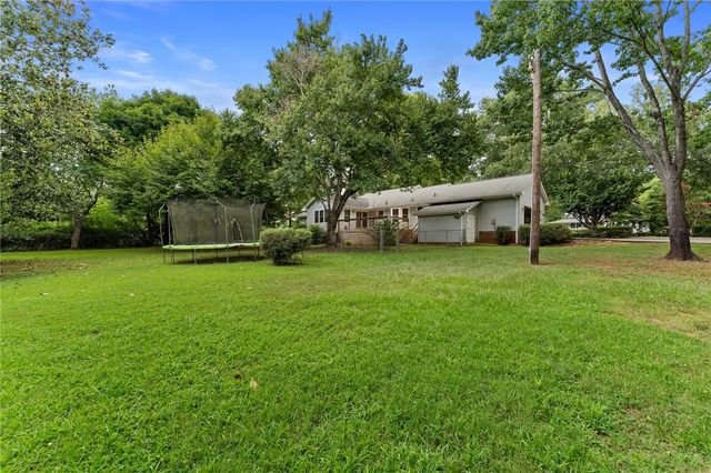 1014 E Queen Street, Pendleton, SC 29670