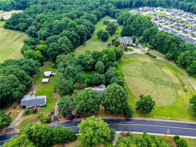 1014 E Queen Street, Pendleton, SC 29670