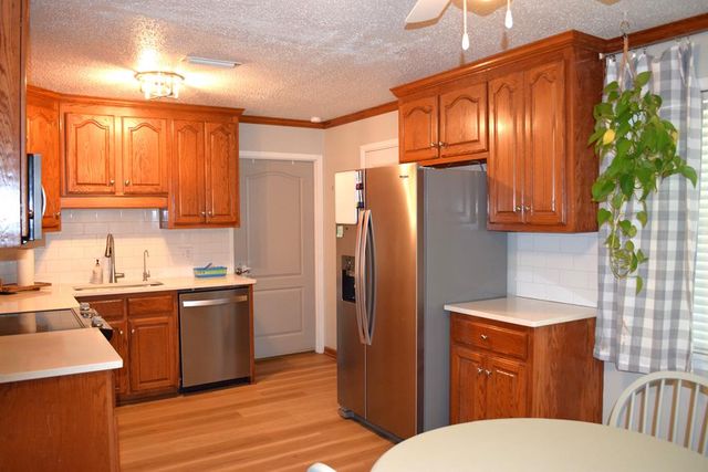 2811 S St Hwy 605, Taylor, AL 36301
