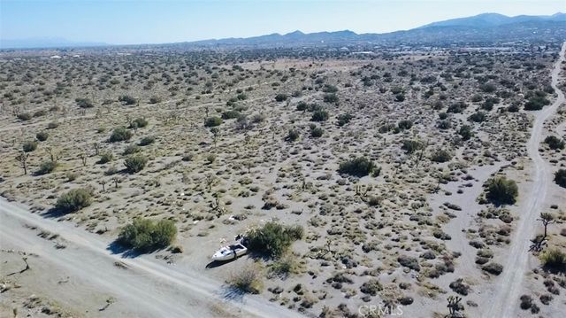 0 Smoke Tree, Pinon Hills, CA 92372