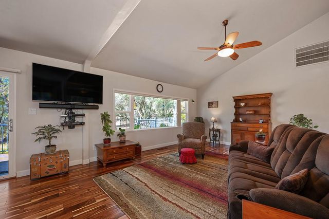 3663 Christian Valley Rd, Auburn, CA 95602