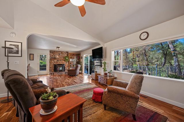 3663 Christian Valley Rd, Auburn, CA 95602