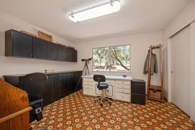 3663 Christian Valley Rd, Auburn, CA 95602