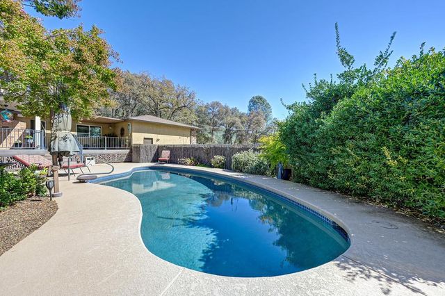 3663 Christian Valley Rd, Auburn, CA 95602