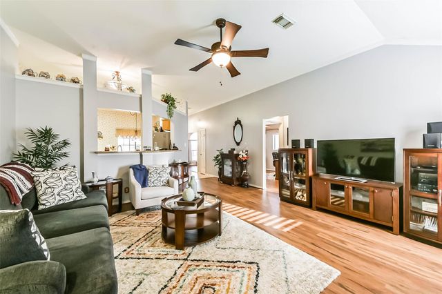 3022 Warbler Lane, Humble, TX 77396