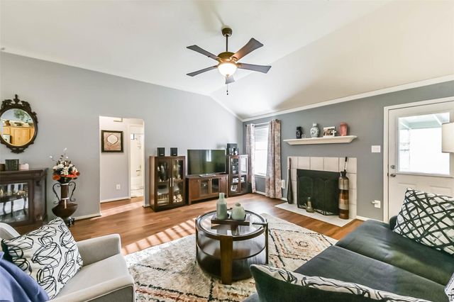 3022 Warbler Lane, Humble, TX 77396