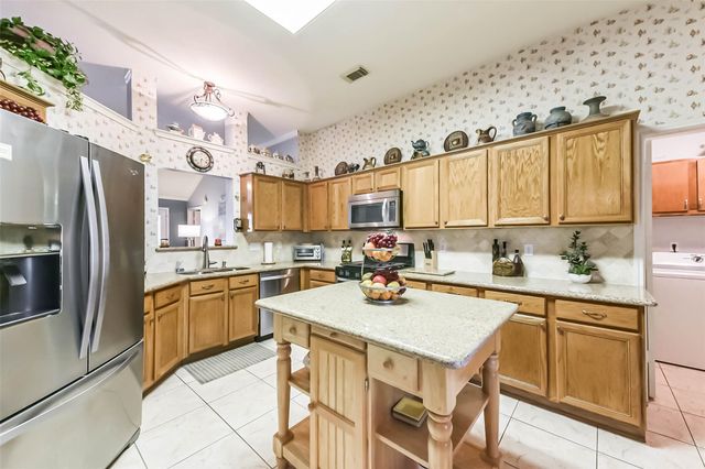 3022 Warbler Lane, Humble, TX 77396