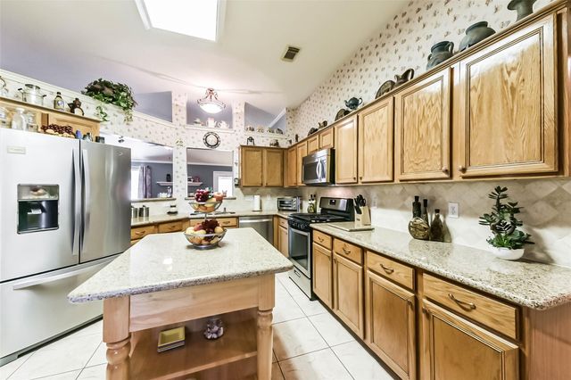 3022 Warbler Lane, Humble, TX 77396