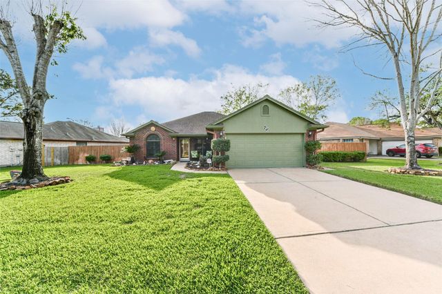 3022 Warbler Lane, Humble, TX 77396